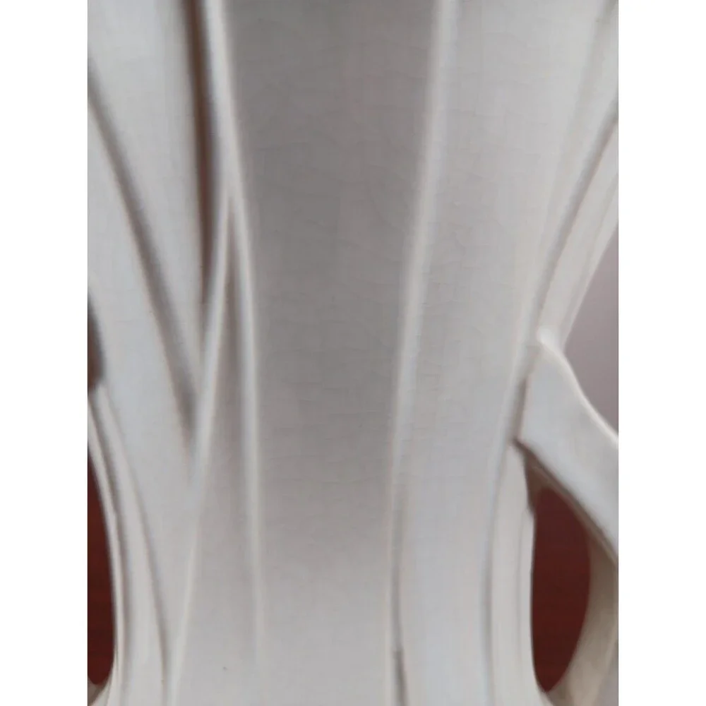 Vintage McCoy Strap Vase Cream 12